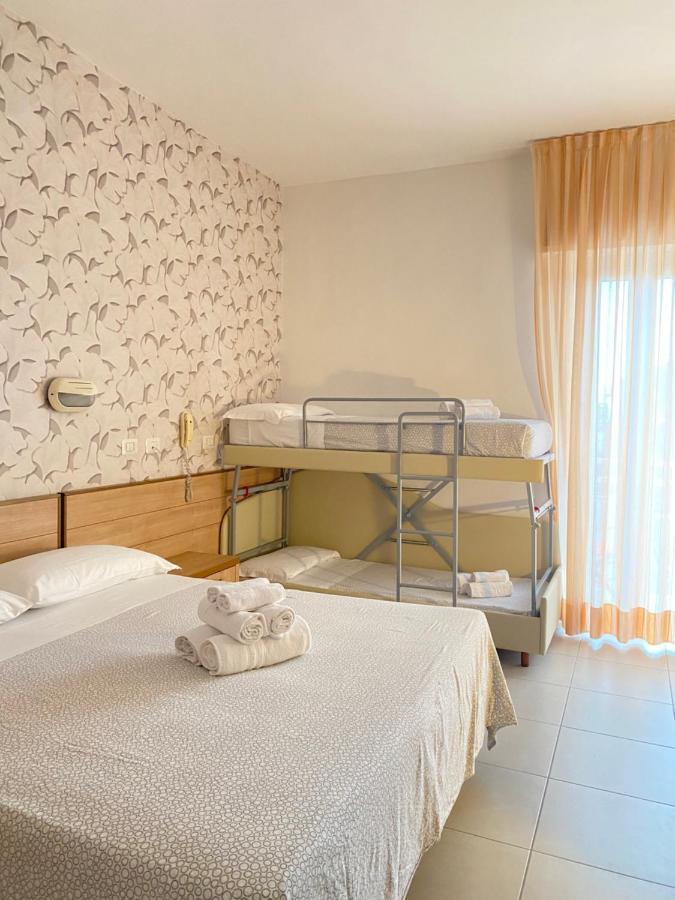 Hotel Ravello Adults Only Rimini Extérieur photo
