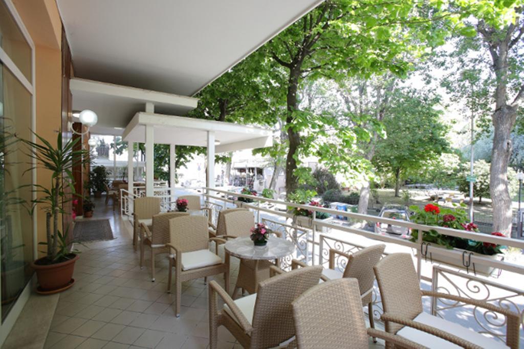 Hotel Ravello Adults Only Rimini Extérieur photo