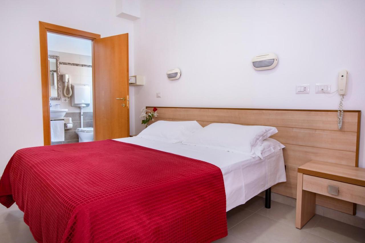 Hotel Ravello Adults Only Rimini Extérieur photo